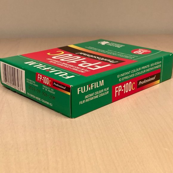Fujifilm FP100C Instant Color Pack Film - Cold Stored | 8.5x10.8cm (Ex. 2018-09) - Picture 6 of 7